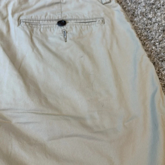 J Crew Khaki Shorts, Size 32 - Picture 5 of 6